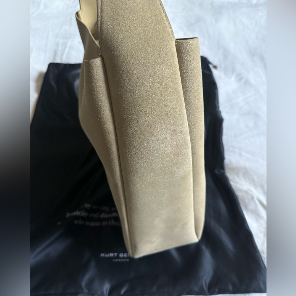 LARGE BOND HOBO BAG - KURT GEIGER LONDON excellent beige suede 💛 - Picture 4 of 16